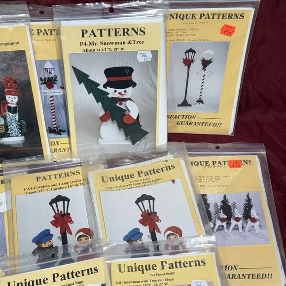 Lot Of 13 Christmas Craft/Pattern Packets Woodworking Carpentry Painting - Picture 3 of 5